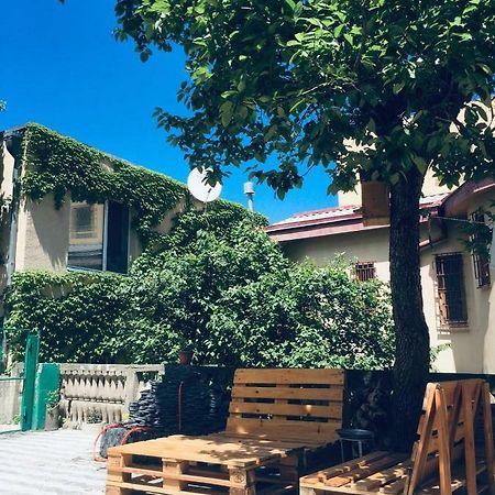 Birdhouse Rooms ティビリシ エクステリア 写真